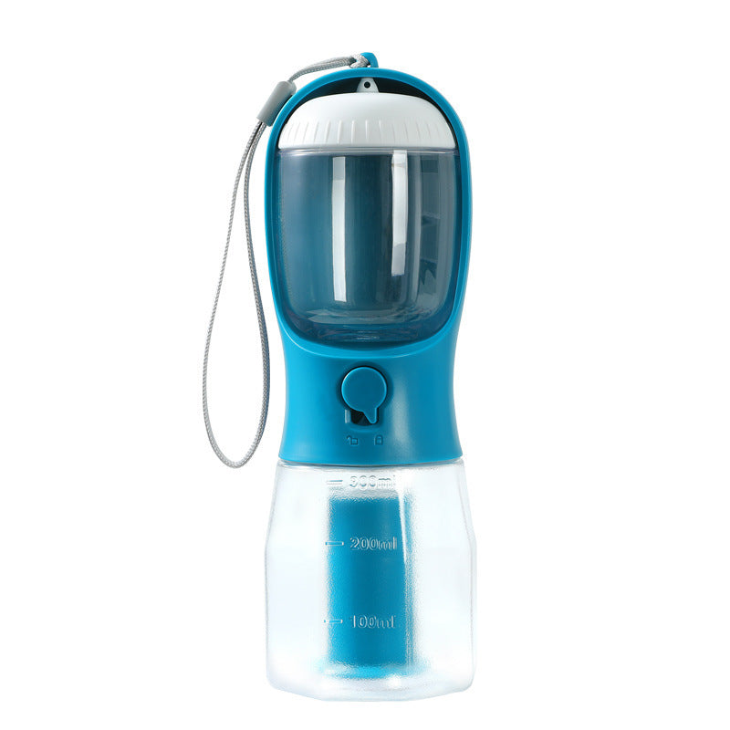 Tragbare Hundeflasche 3-in-1 – Für Wasser, Futter & Hundekotbeutel – Ideal für Reisen & Spaziergänge.