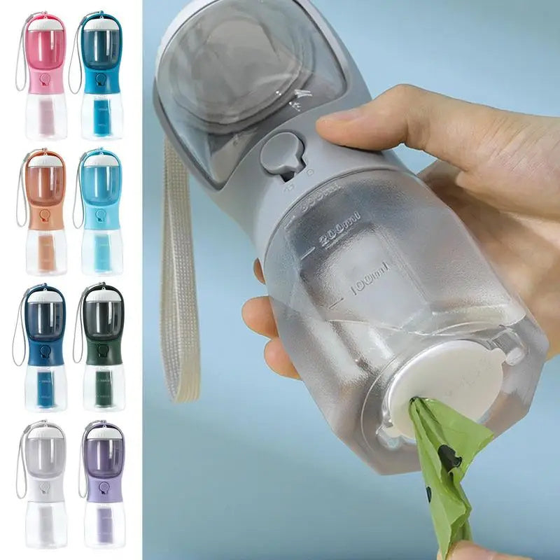 Tragbare Hundeflasche 3-in-1 – Für Wasser, Futter & Hundekotbeutel – Ideal für Reisen & Spaziergänge.