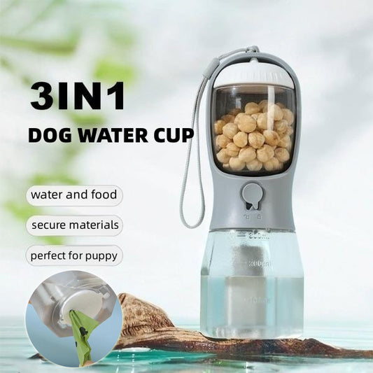 Tragbare Hundeflasche 3-in-1 – Für Wasser, Futter & Hundekotbeutel – Ideal für Reisen & Spaziergänge.